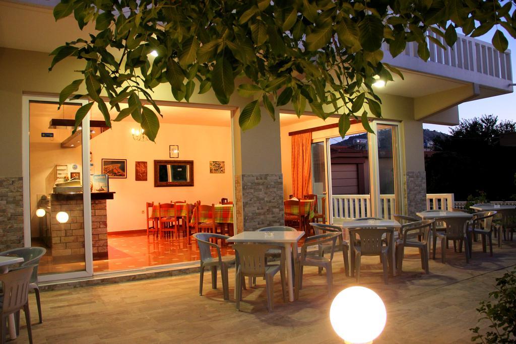 Hotel Ikaros Архангелос Екстериор снимка