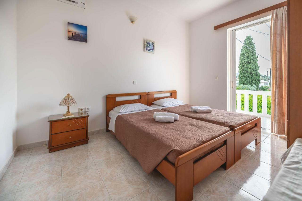 Hotel Ikaros Архангелос Екстериор снимка