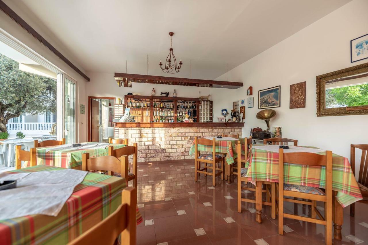 Hotel Ikaros Архангелос Екстериор снимка