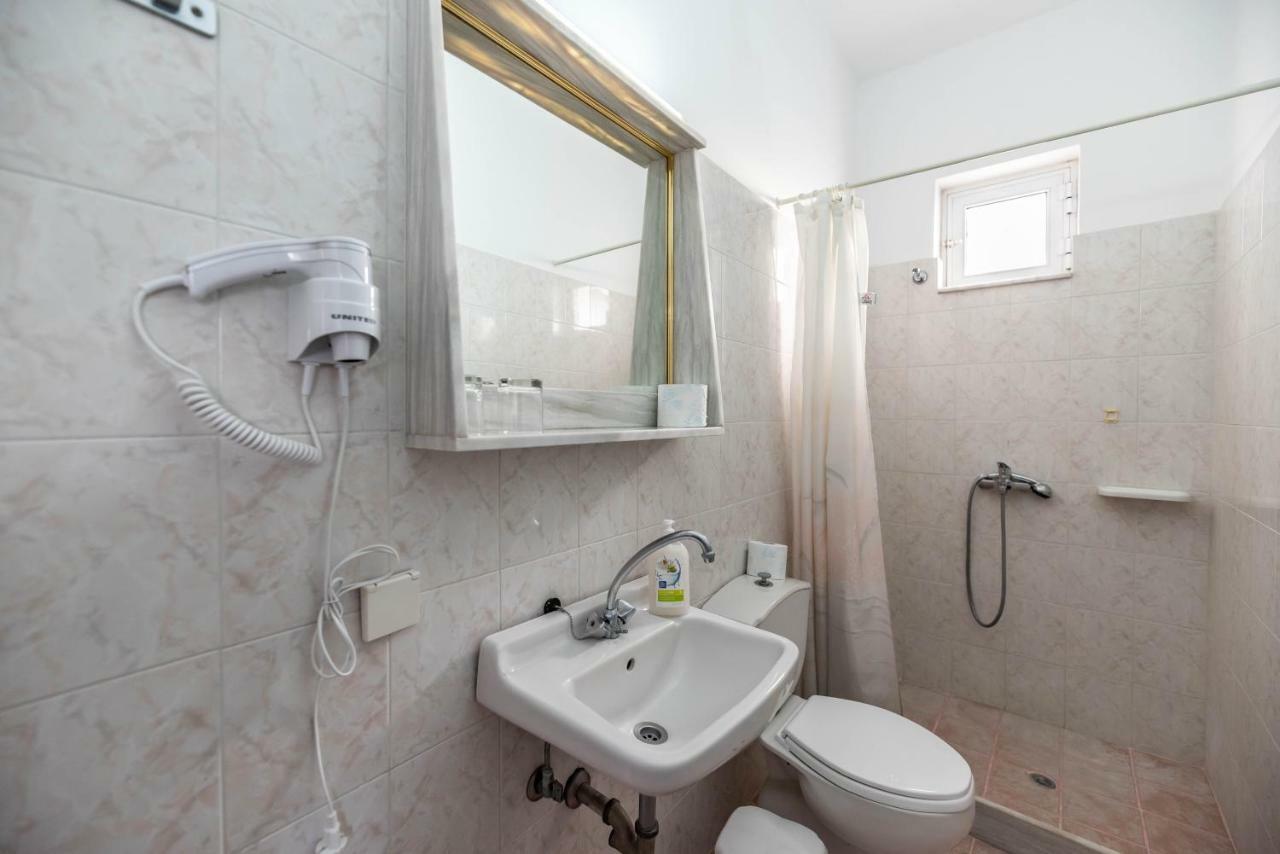 Hotel Ikaros Архангелос Екстериор снимка