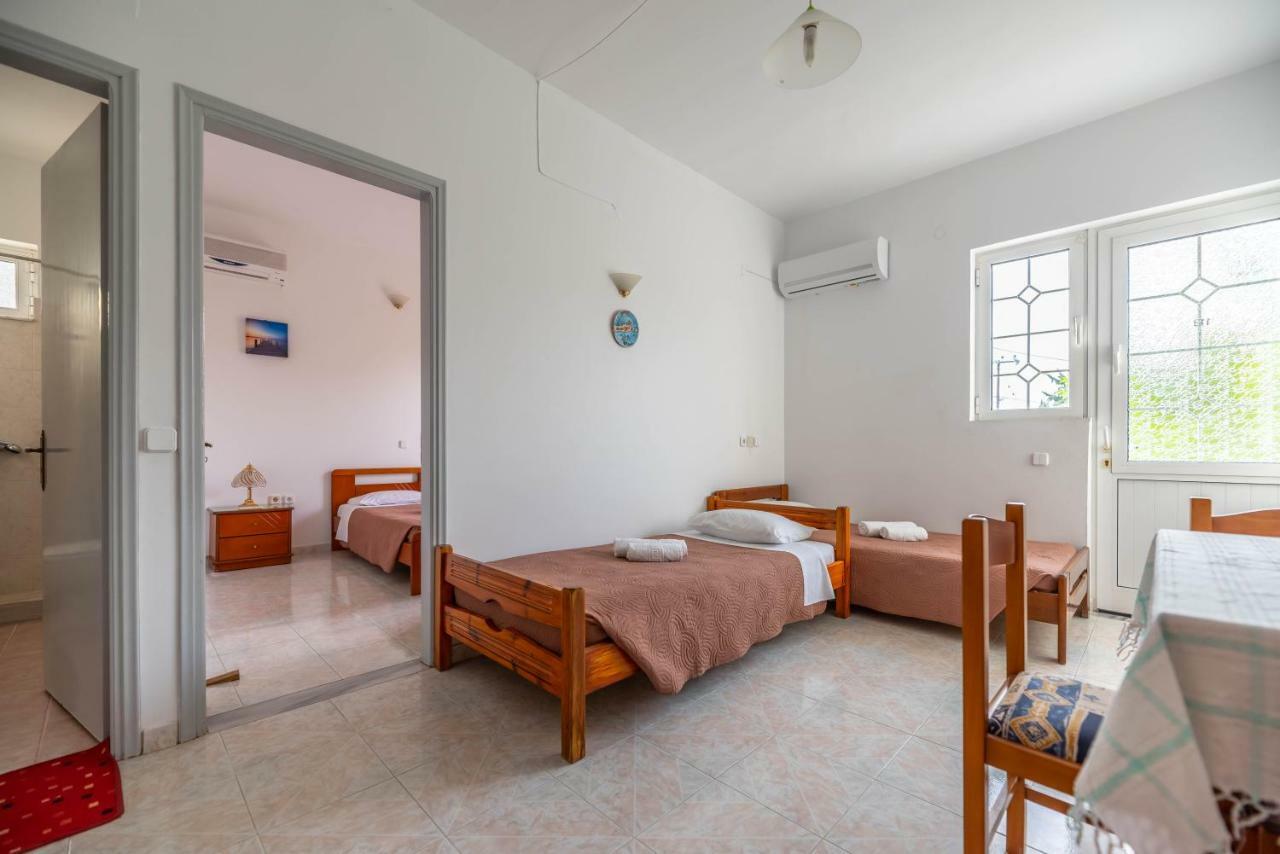 Hotel Ikaros Архангелос Екстериор снимка