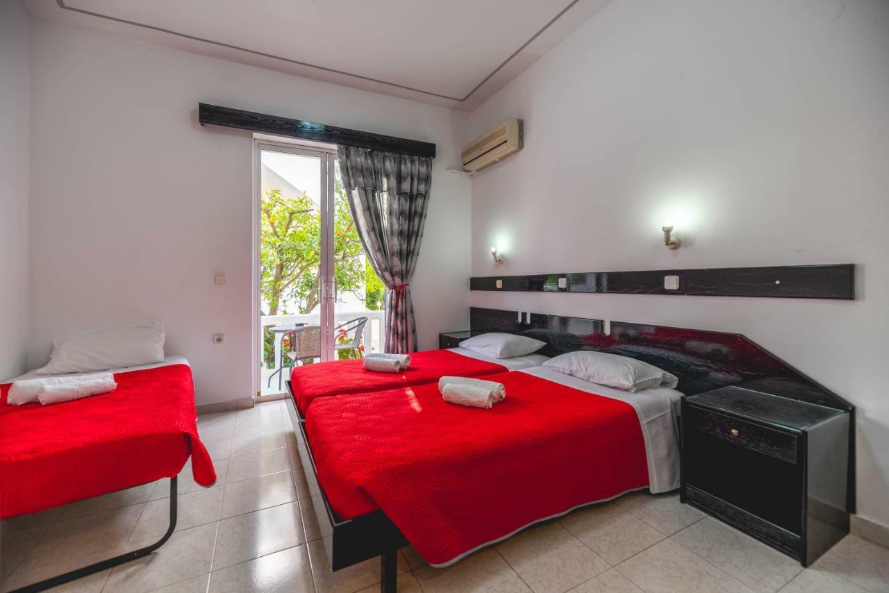 Hotel Ikaros Архангелос Екстериор снимка