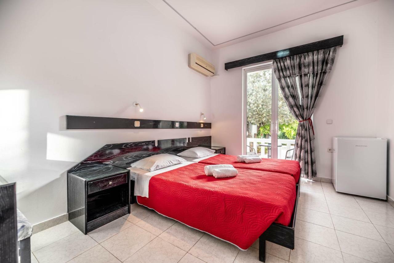Hotel Ikaros Архангелос Екстериор снимка