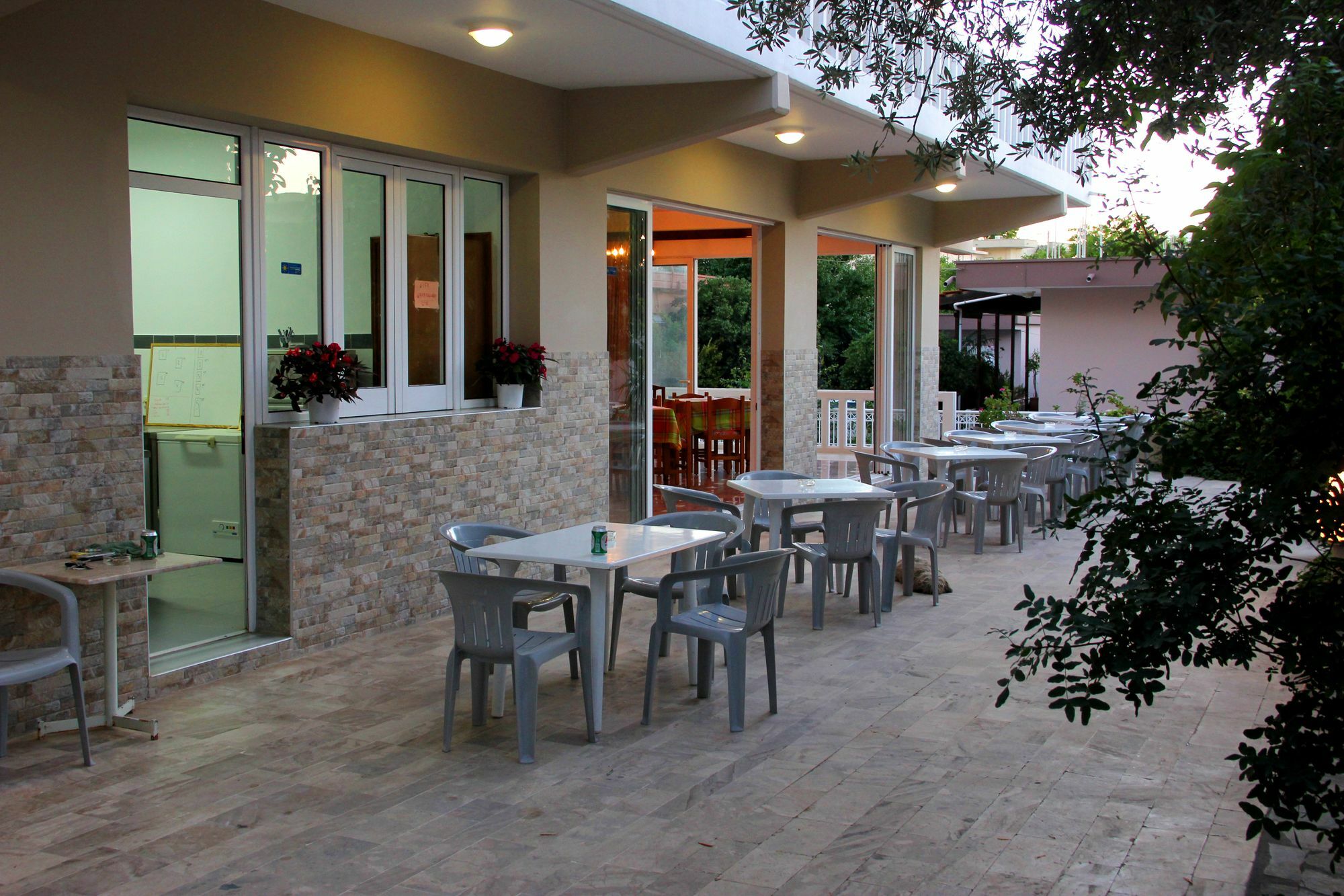 Hotel Ikaros Архангелос Екстериор снимка